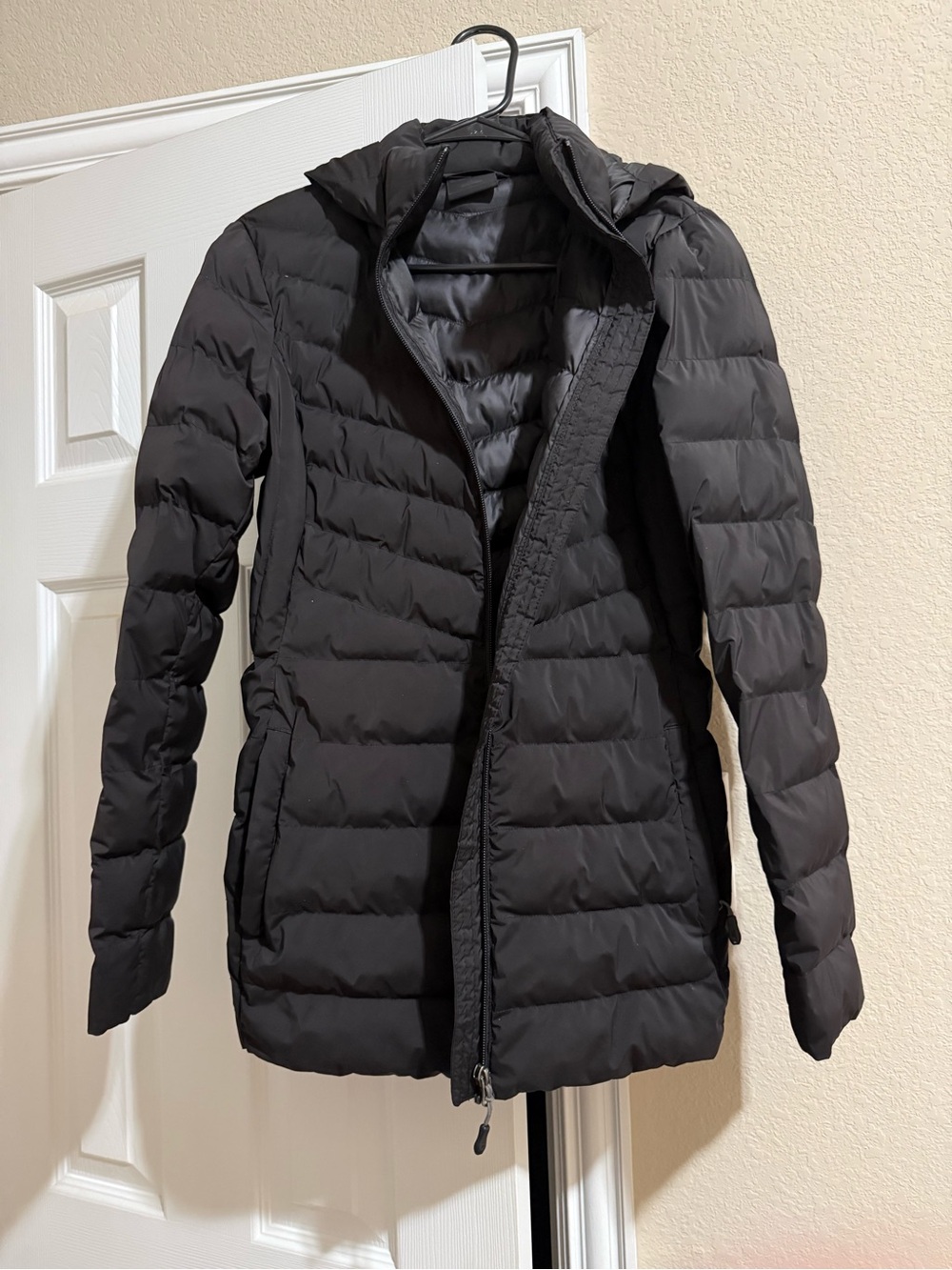 Longline Puffer Jacket with Hood 🖤